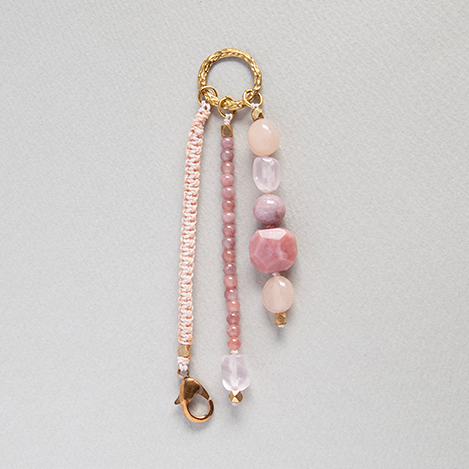 NATURAL STONE BAG CHARM "DAPPLE"