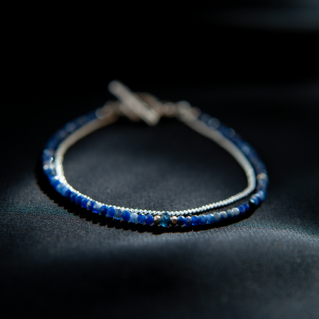 SILVER SODALITE BRACELET "AWAKE"