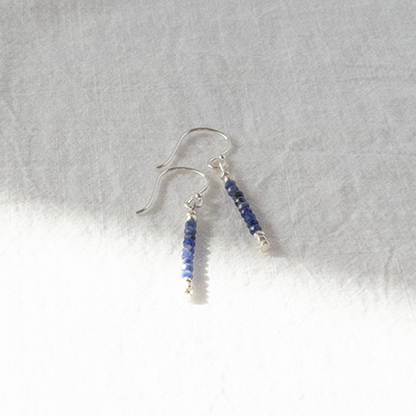 SILVER SODALITE PIERCE "LIGHT"
