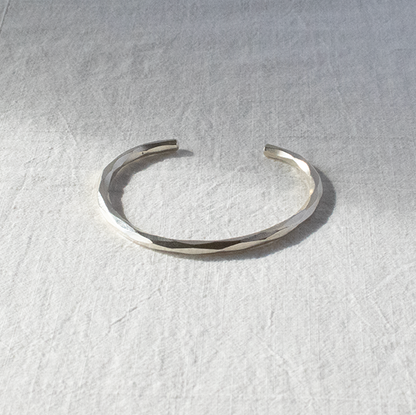 #001" KARENSILVER BANGLE"