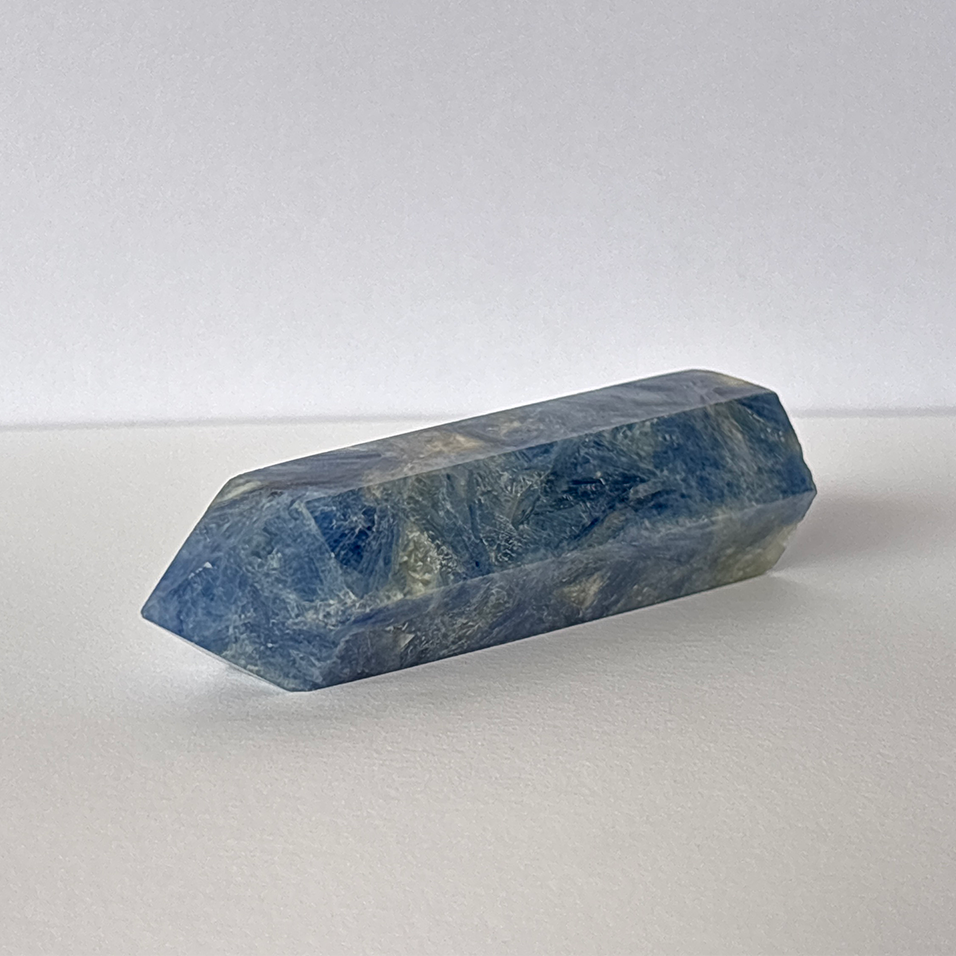 KYANITE