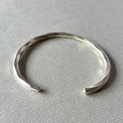 #001" KARENSILVER BANGLE"