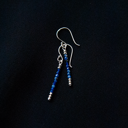SILVER SODALITE PIERCE "LIGHT"